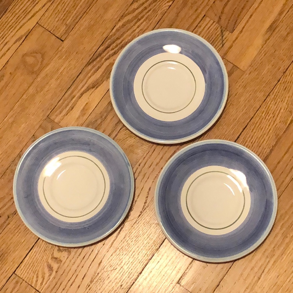 Williams Sonoma Italy Plates Purple White Set of 3
